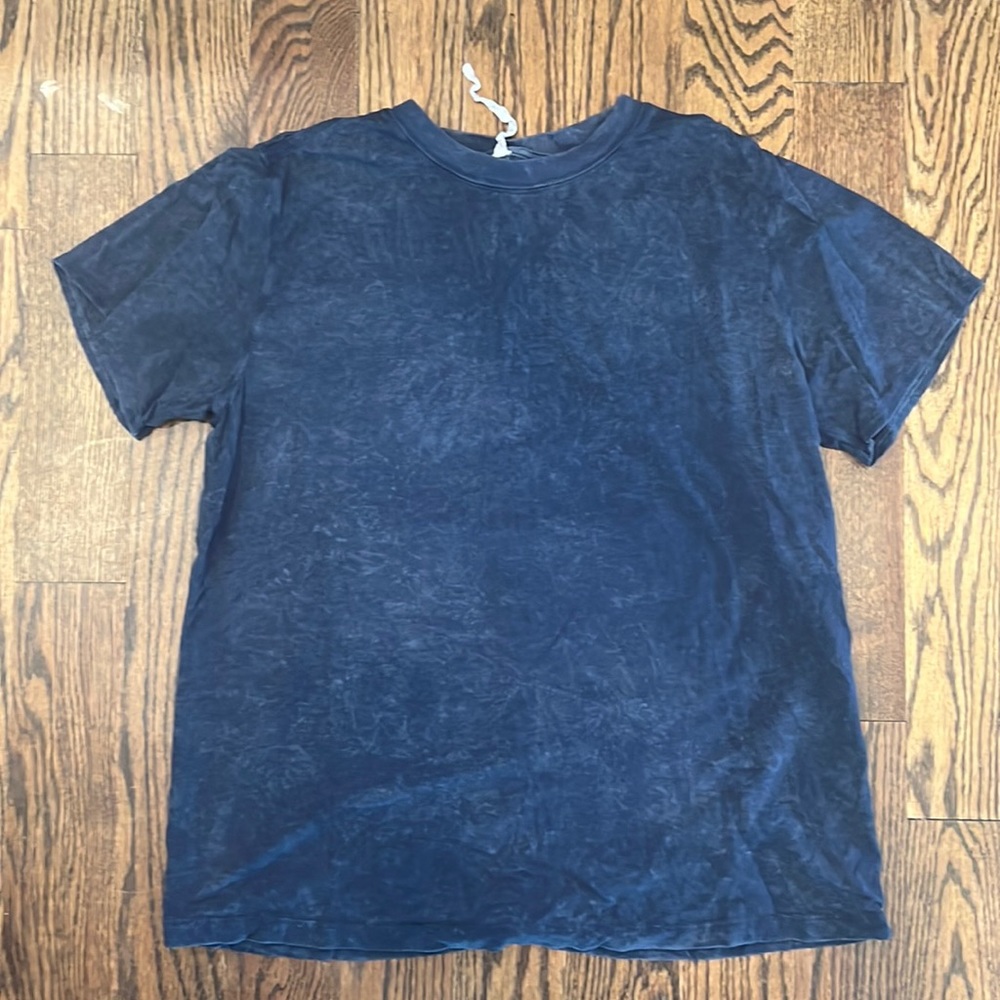 Lulu lemon oversized blue washed tee